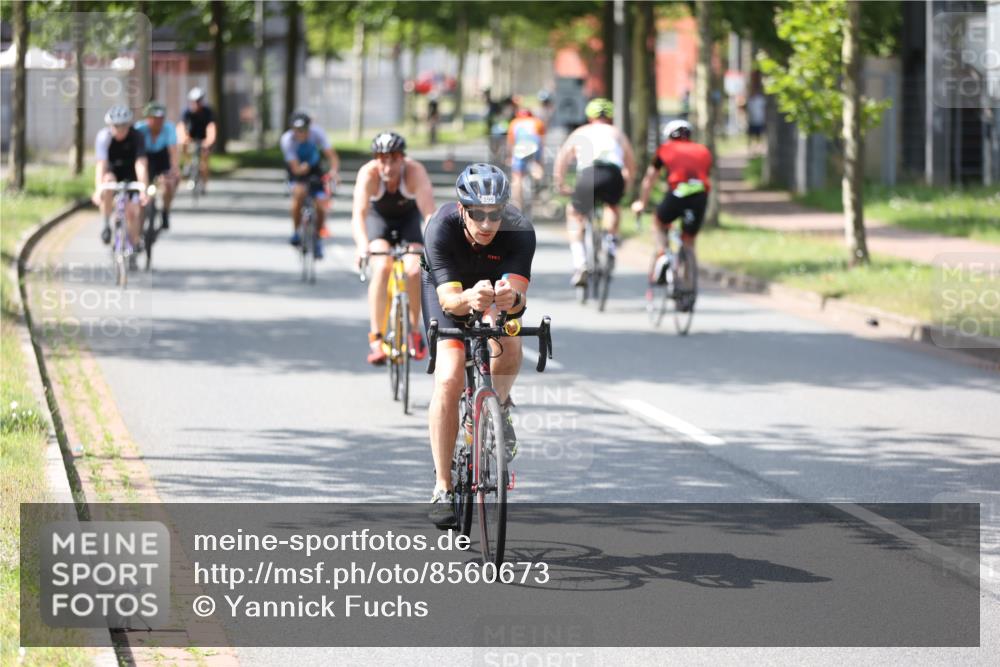 10.08.2025 - GEWOBA Citytriathlon Bremen Yannick Fuchs http://msf.ph/oto/8560673 10.08.2025 14:20:05 Radfahren 18, 36, 52, 130, 195, 197, 238, 256, 257 meine-sportfotos.de