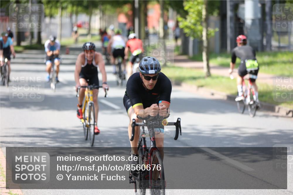 10.08.2025 - GEWOBA Citytriathlon Bremen Yannick Fuchs http://msf.ph/oto/8560676 10.08.2025 14:20:05 Radfahren 18, 36, 52, 130, 195, 197, 238, 256, 257 meine-sportfotos.de
