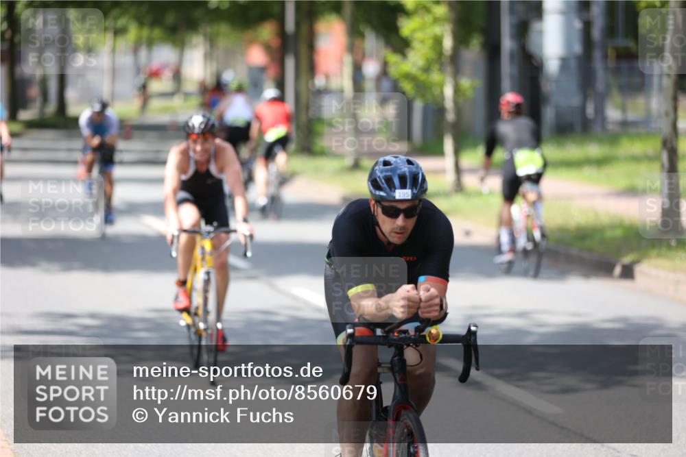 10.08.2025 - GEWOBA Citytriathlon Bremen Yannick Fuchs http://msf.ph/oto/8560679 10.08.2025 14:20:06 Radfahren 18, 36, 52, 130, 195, 197, 238, 256, 257 meine-sportfotos.de