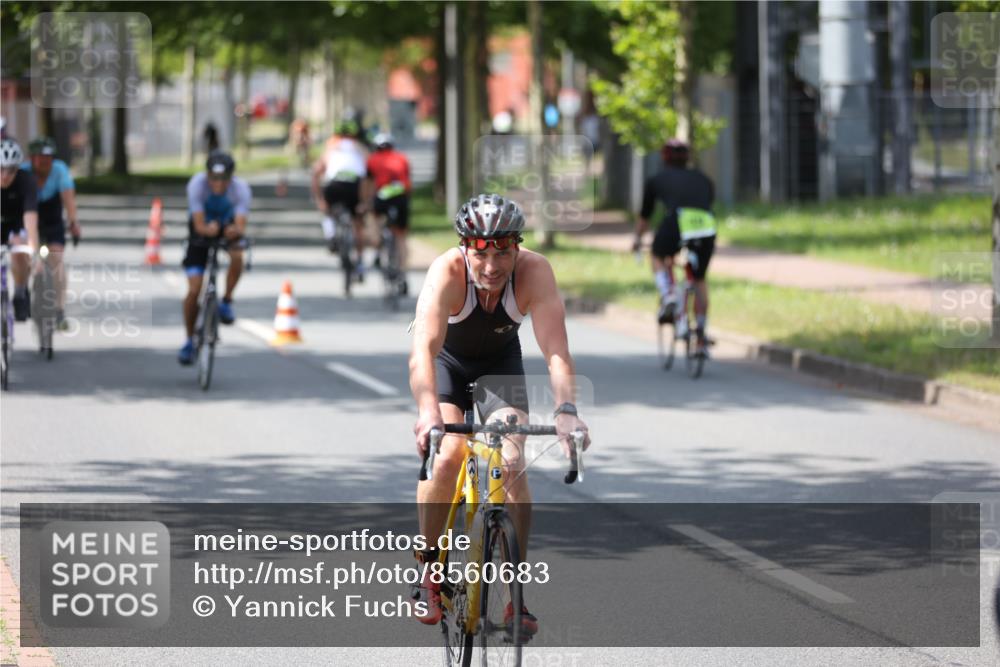 10.08.2025 - GEWOBA Citytriathlon Bremen Yannick Fuchs http://msf.ph/oto/8560683 10.08.2025 14:20:06 Radfahren 18, 36, 52, 130, 195, 197, 238, 256, 257 meine-sportfotos.de