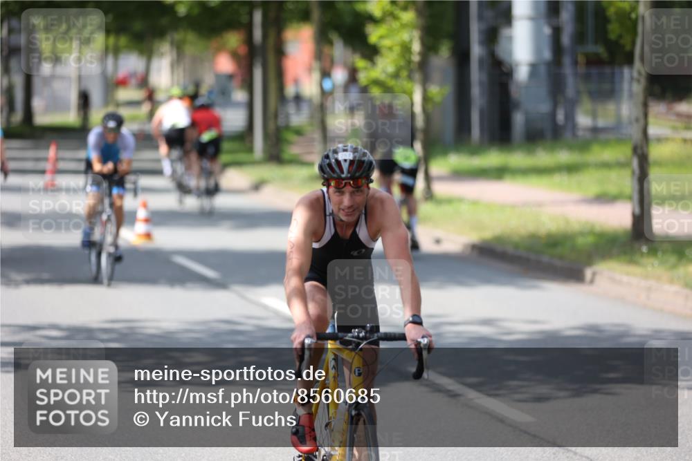 10.08.2025 - GEWOBA Citytriathlon Bremen Yannick Fuchs http://msf.ph/oto/8560685 10.08.2025 14:20:06 Radfahren 18, 36, 52, 130, 195, 197, 238, 256, 257 meine-sportfotos.de