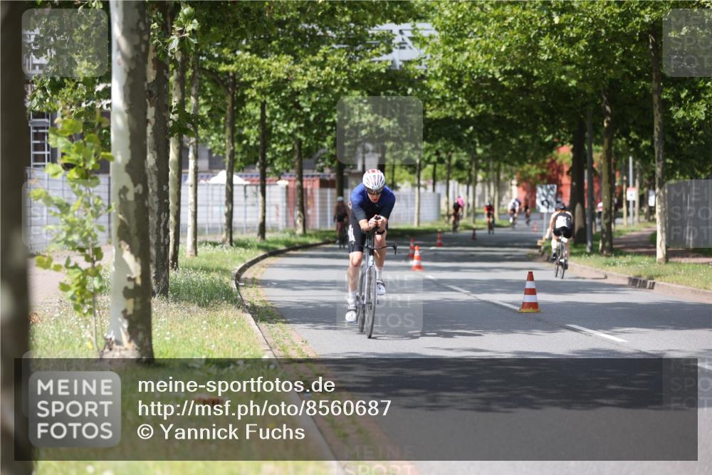 10.08.2025 - GEWOBA Citytriathlon Bremen Yannick Fuchs http://msf.ph/oto/8560687 10.08.2025 12:43:10 Radfahren 612, 628, 677, 684, 710, 871, 885, 889, 945, 964 meine-sportfotos.de
