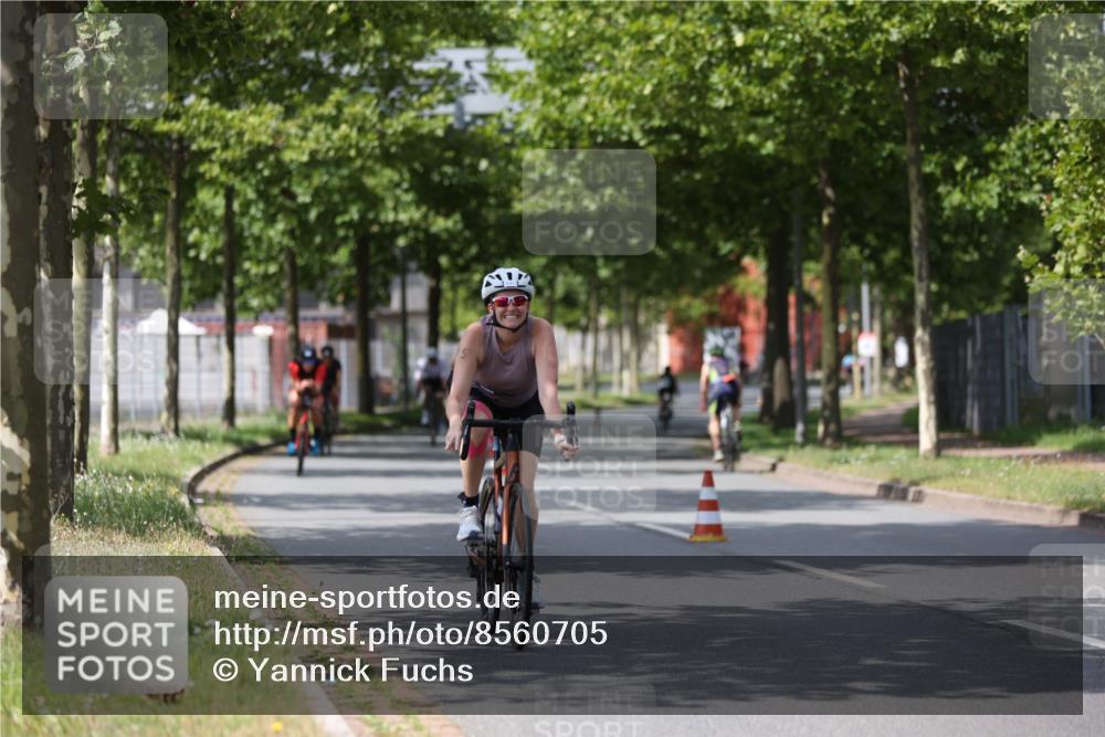 10.08.2025 - GEWOBA Citytriathlon Bremen Yannick Fuchs http://msf.ph/oto/8560705 10.08.2025 12:43:16 Radfahren 612, 646, 677, 885, 889, 945, 964, 1038 meine-sportfotos.de