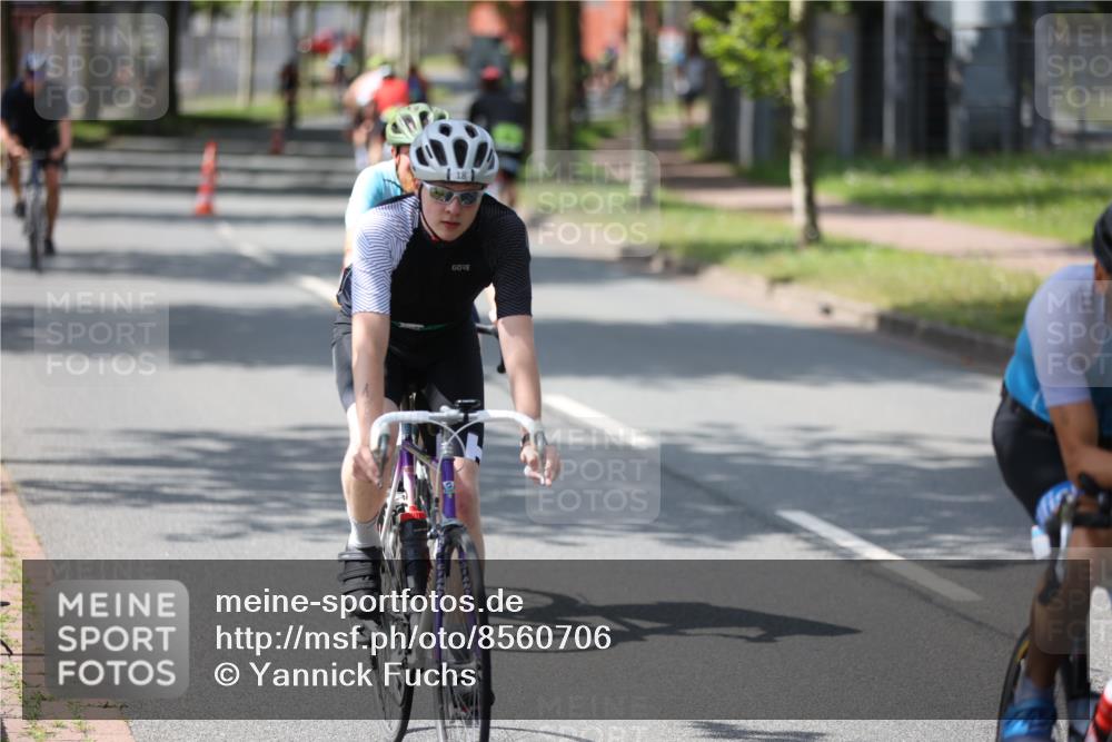 10.08.2025 - GEWOBA Citytriathlon Bremen Yannick Fuchs http://msf.ph/oto/8560706 10.08.2025 14:20:08 Radfahren 18, 36, 52, 130, 195, 197, 238, 256, 257 meine-sportfotos.de