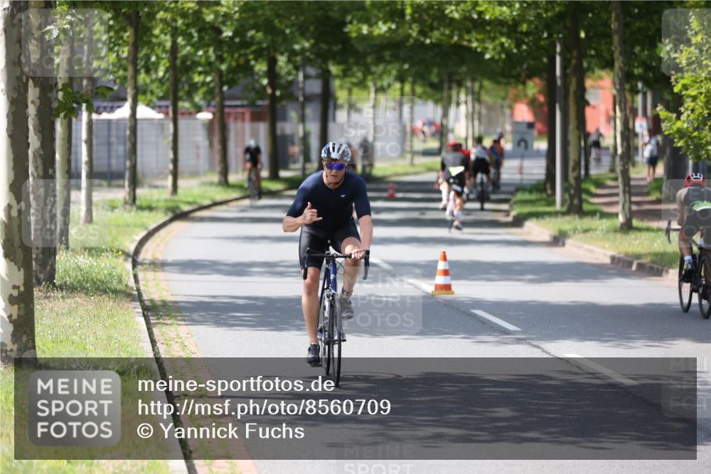 10.08.2025 - GEWOBA Citytriathlon Bremen Yannick Fuchs http://msf.ph/oto/8560709 10.08.2025 14:20:10 Radfahren 18, 29, 36, 52, 130, 195, 197, 238, 256, 257 meine-sportfotos.de