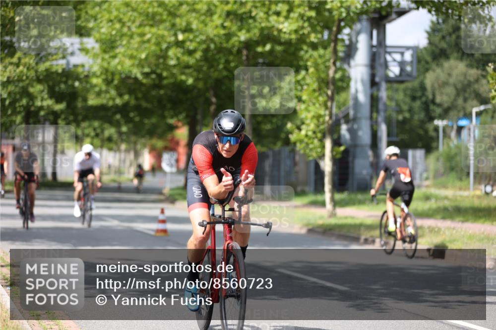 10.08.2025 - GEWOBA Citytriathlon Bremen Yannick Fuchs http://msf.ph/oto/8560723 10.08.2025 12:43:19 Radfahren 612, 646, 677, 885, 889, 945, 964, 1038 meine-sportfotos.de