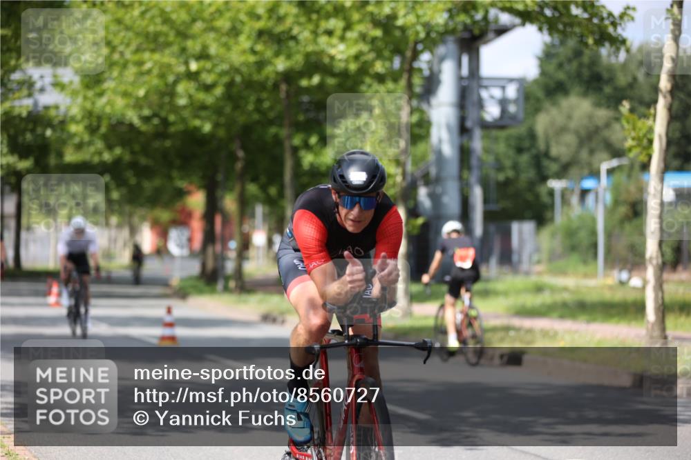 10.08.2025 - GEWOBA Citytriathlon Bremen Yannick Fuchs http://msf.ph/oto/8560727 10.08.2025 12:43:19 Radfahren 612, 646, 677, 885, 889, 945, 964, 1038 meine-sportfotos.de