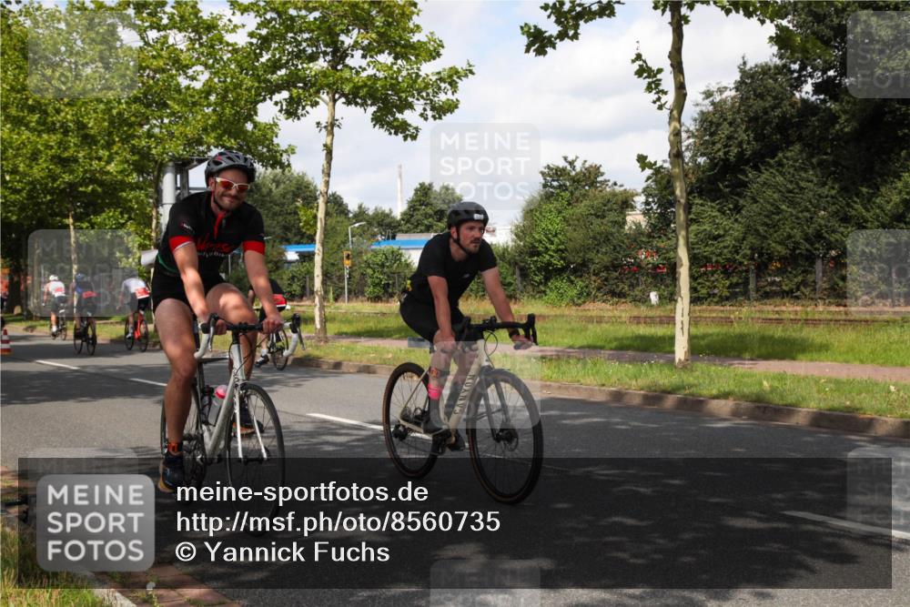 10.08.2025 - GEWOBA Citytriathlon Bremen Yannick Fuchs http://msf.ph/oto/8560735 10.08.2025 12:09:54 Radfahren 586, 607, 628, 688, 697, 703, 732, 830, 849 meine-sportfotos.de