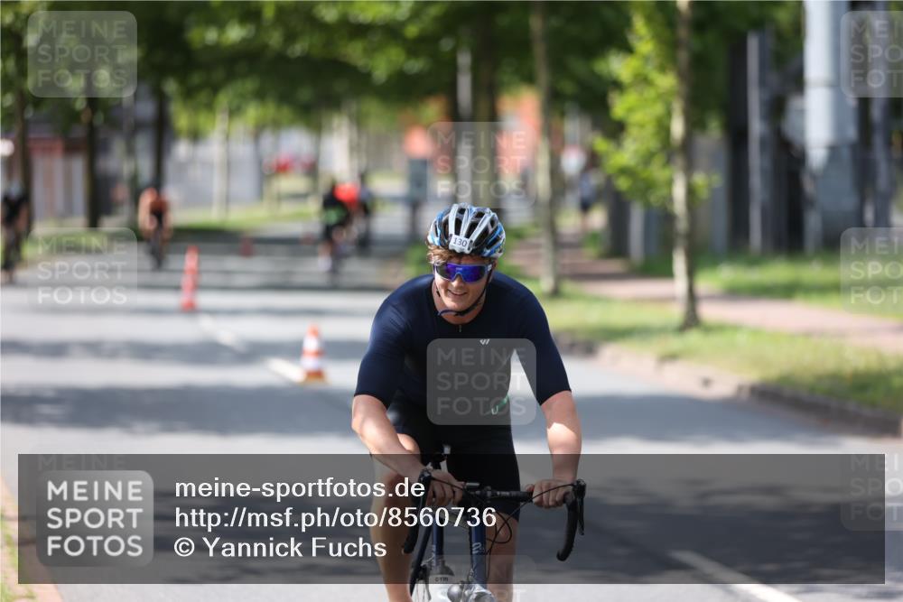 10.08.2025 - GEWOBA Citytriathlon Bremen Yannick Fuchs http://msf.ph/oto/8560736 10.08.2025 14:20:11 Radfahren 18, 29, 52, 130, 195, 197, 238, 256, 257 meine-sportfotos.de