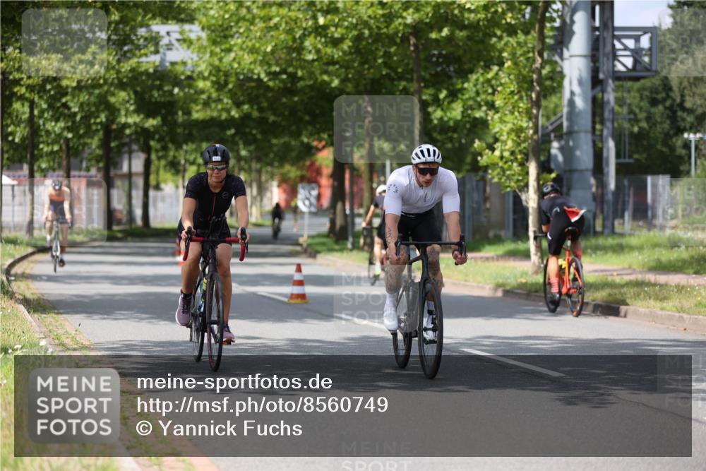 10.08.2025 - GEWOBA Citytriathlon Bremen Yannick Fuchs http://msf.ph/oto/8560749 10.08.2025 12:43:20 Radfahren 612, 646, 677, 885, 889, 945, 964, 1038 meine-sportfotos.de