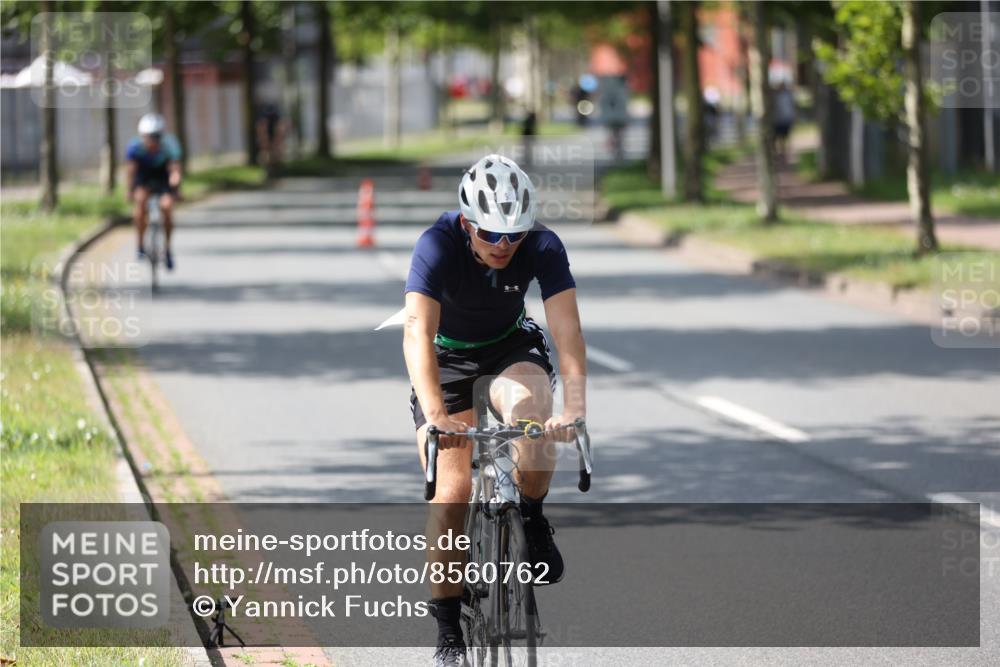 10.08.2025 - GEWOBA Citytriathlon Bremen Yannick Fuchs http://msf.ph/oto/8560762 10.08.2025 14:20:16 Radfahren 18, 29, 52, 130, 195, 197, 238, 256, 257 meine-sportfotos.de