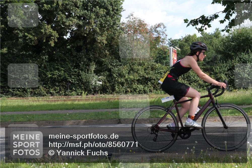 10.08.2025 - GEWOBA Citytriathlon Bremen Yannick Fuchs http://msf.ph/oto/8560771 10.08.2025 10:38:49 Radfahren 31, 63, 119, 163, 417, 429, 443, 498, 506, 513 meine-sportfotos.de