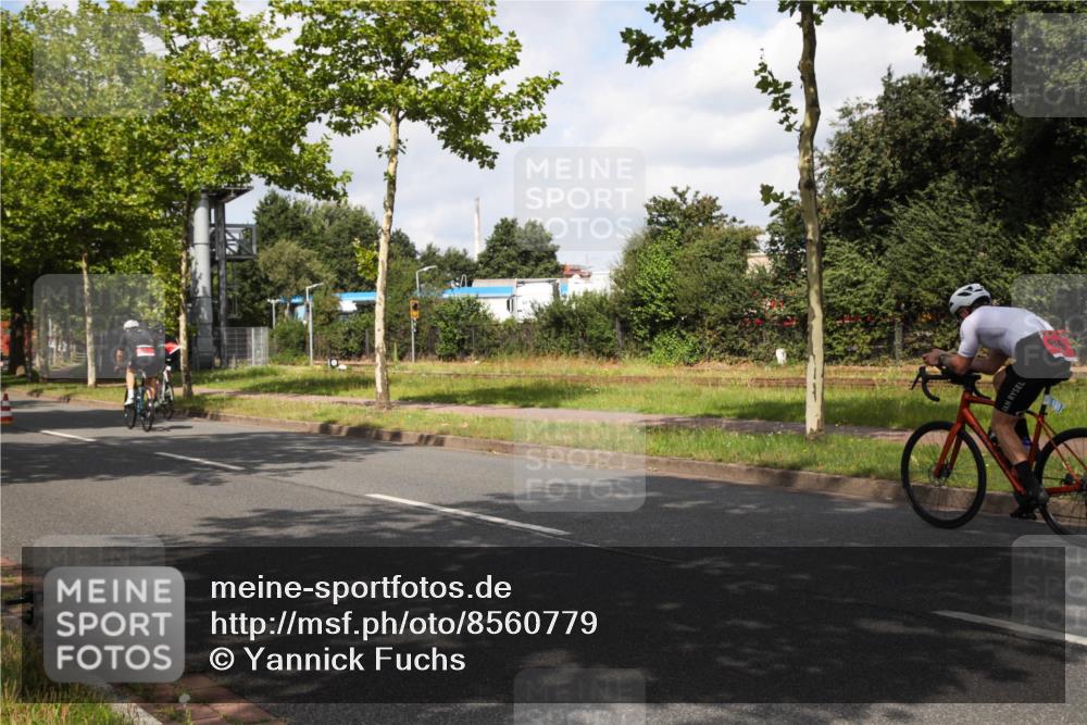 10.08.2025 - GEWOBA Citytriathlon Bremen Yannick Fuchs http://msf.ph/oto/8560779 10.08.2025 12:10:15 Radfahren 710, 1024 meine-sportfotos.de