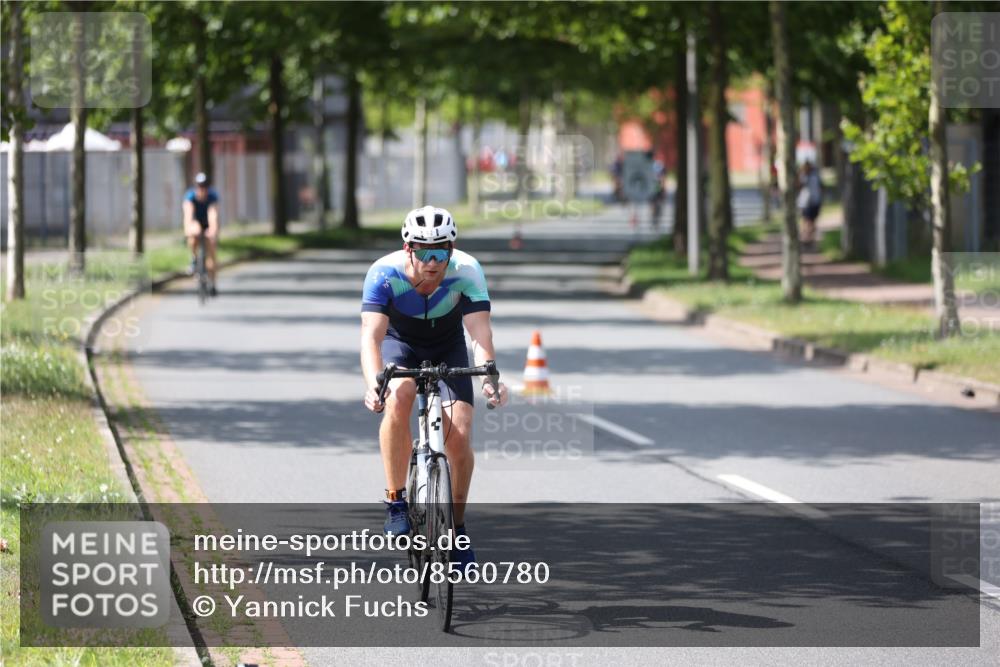 10.08.2025 - GEWOBA Citytriathlon Bremen Yannick Fuchs http://msf.ph/oto/8560780 10.08.2025 14:20:19 Radfahren 18, 29, 35, 52, 80, 130, 197, 238, 256, 257 meine-sportfotos.de