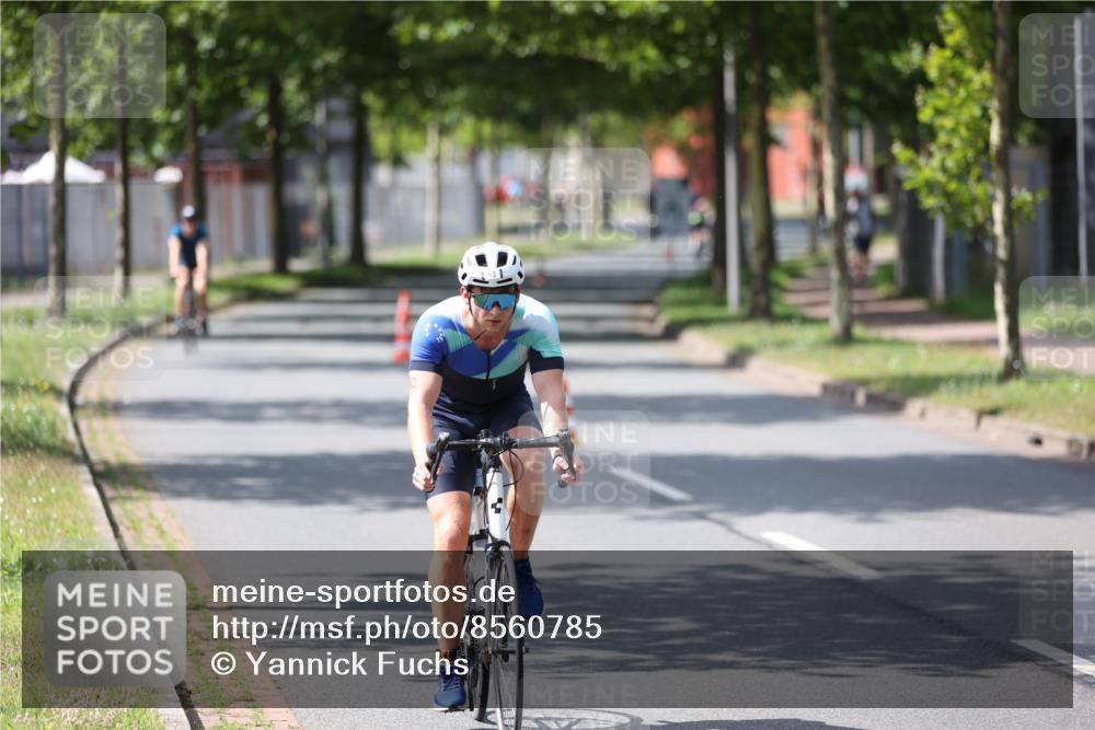 10.08.2025 - GEWOBA Citytriathlon Bremen Yannick Fuchs http://msf.ph/oto/8560785 10.08.2025 14:20:19 Radfahren 18, 29, 35, 52, 80, 130, 197, 238, 256, 257 meine-sportfotos.de
