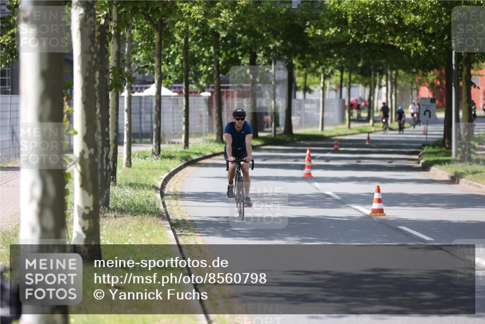 10.08.2025 - GEWOBA Citytriathlon Bremen Yannick Fuchs http://msf.ph/oto/8560798 10.08.2025 14:20:22 Radfahren 28, 29, 35, 52, 67, 80, 197 meine-sportfotos.de