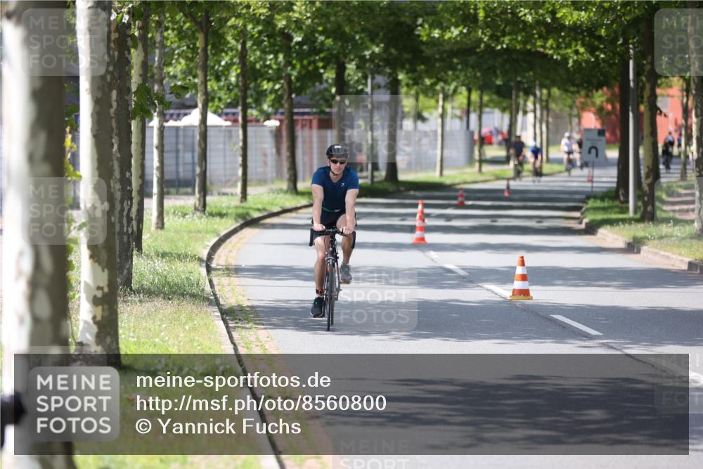 10.08.2025 - GEWOBA Citytriathlon Bremen Yannick Fuchs http://msf.ph/oto/8560800 10.08.2025 14:20:22 Radfahren 28, 29, 35, 52, 67, 80, 197 meine-sportfotos.de