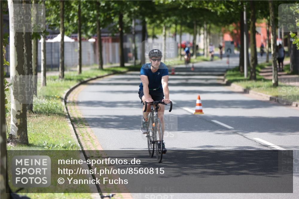 10.08.2025 - GEWOBA Citytriathlon Bremen Yannick Fuchs http://msf.ph/oto/8560815 10.08.2025 14:20:23 Radfahren 28, 29, 35, 52, 67, 80, 197 meine-sportfotos.de