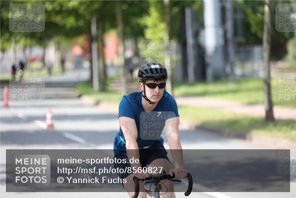 10.08.2025 - GEWOBA Citytriathlon Bremen Yannick Fuchs http://msf.ph/oto/8560827 10.08.2025 14:20:25 Radfahren 28, 29, 35, 52, 67, 80, 197, 274 meine-sportfotos.de