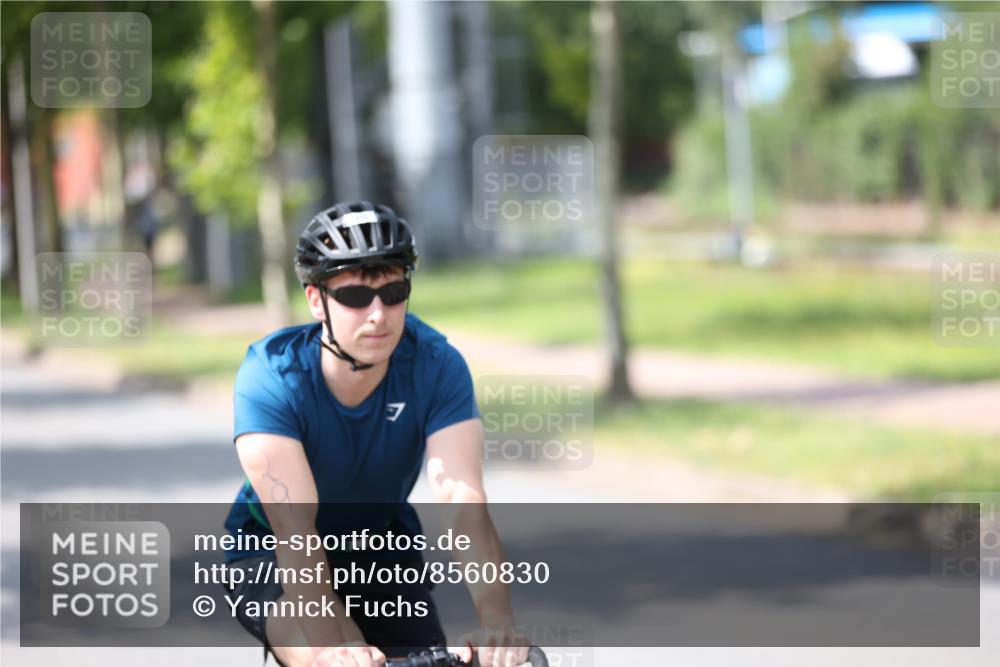 10.08.2025 - GEWOBA Citytriathlon Bremen Yannick Fuchs http://msf.ph/oto/8560830 10.08.2025 14:20:25 Radfahren 28, 29, 35, 52, 67, 80, 197, 274 meine-sportfotos.de