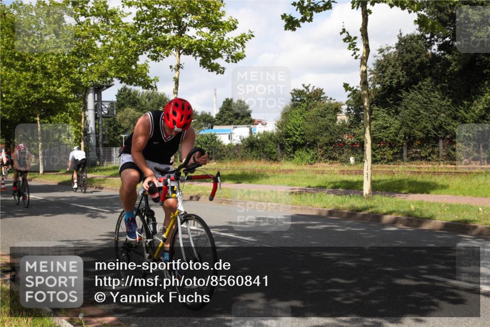 10.08.2025 - GEWOBA Citytriathlon Bremen Yannick Fuchs http://msf.ph/oto/8560841 10.08.2025 12:10:42 Radfahren 573, 622, 629, 644, 647, 651, 656, 659, 685, 712, 722, 730, 748, 755, 819, 889, 898, 1014 meine-sportfotos.de