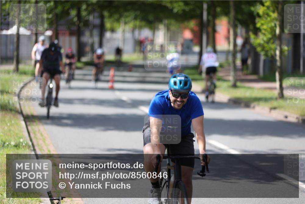 10.08.2025 - GEWOBA Citytriathlon Bremen Yannick Fuchs http://msf.ph/oto/8560846 10.08.2025 14:20:34 Radfahren 11, 28, 29, 35, 67, 69, 80, 216, 229, 274, 281 meine-sportfotos.de