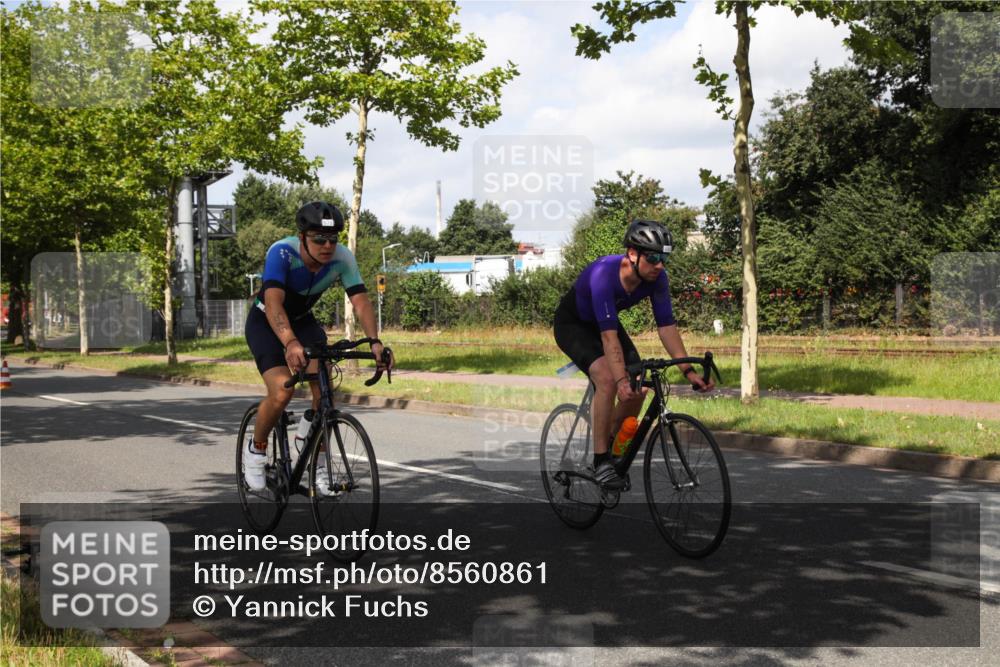 10.08.2025 - GEWOBA Citytriathlon Bremen Yannick Fuchs http://msf.ph/oto/8560861 10.08.2025 12:10:51 Radfahren 573, 622, 625, 629, 651, 656, 659, 685, 712, 716, 722, 748, 812, 819, 898 meine-sportfotos.de