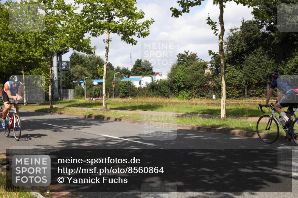 10.08.2025 - GEWOBA Citytriathlon Bremen Yannick Fuchs http://msf.ph/oto/8560864 10.08.2025 12:10:53 Radfahren 573, 622, 625, 629, 651, 659, 685, 712, 716, 722, 748, 800, 812, 819, 898 meine-sportfotos.de