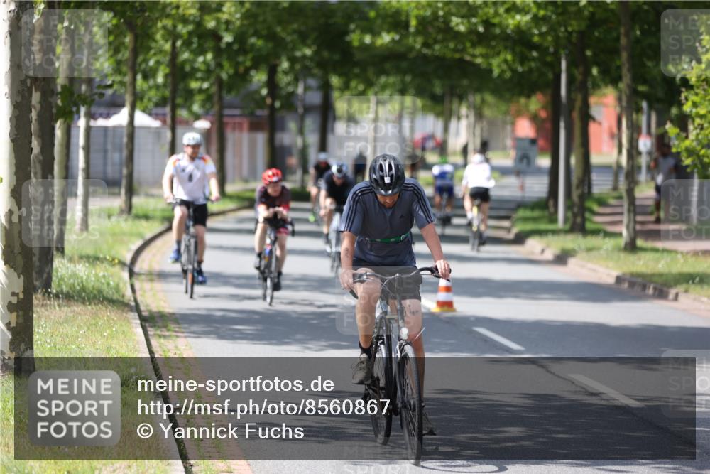 10.08.2025 - GEWOBA Citytriathlon Bremen Yannick Fuchs http://msf.ph/oto/8560867 10.08.2025 14:20:36 Radfahren 11, 28, 35, 67, 69, 80, 216, 229, 272, 274, 281, 312 meine-sportfotos.de