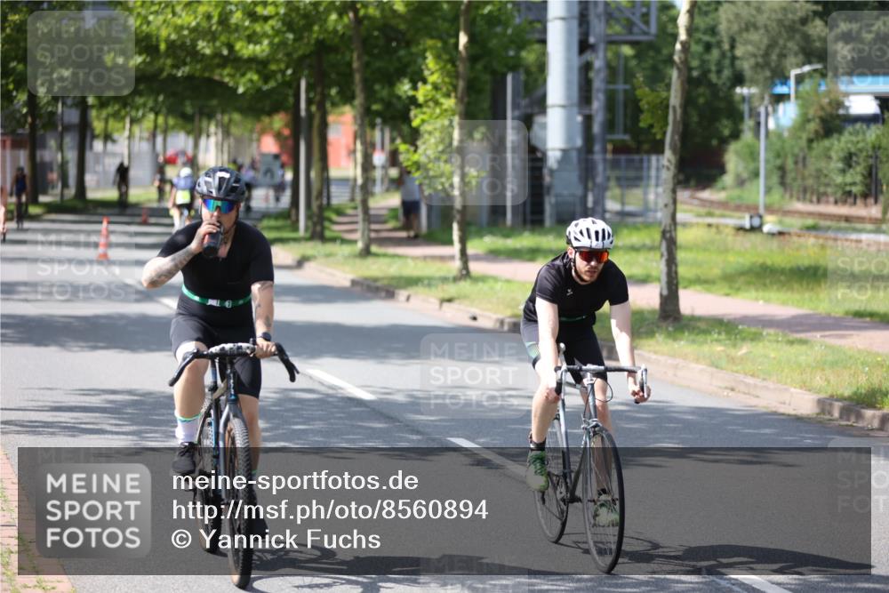 10.08.2025 - GEWOBA Citytriathlon Bremen Yannick Fuchs http://msf.ph/oto/8560894 10.08.2025 14:20:42 Radfahren 11, 28, 35, 56, 61, 67, 69, 80, 110, 145, 157, 216, 229, 272, 274, 281, 312 meine-sportfotos.de