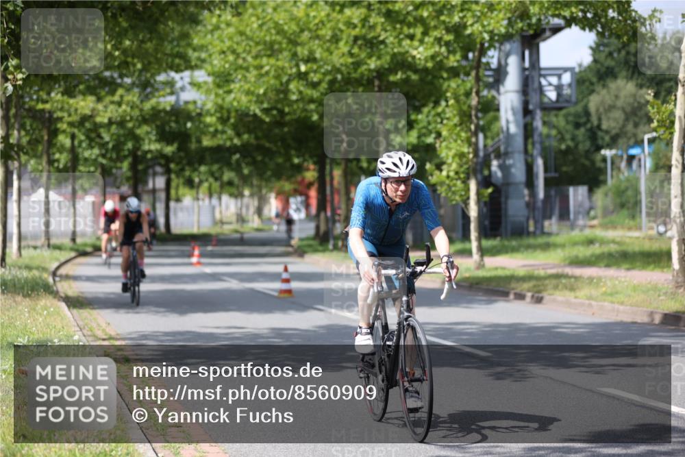 10.08.2025 - GEWOBA Citytriathlon Bremen Yannick Fuchs http://msf.ph/oto/8560909 10.08.2025 12:43:41 Radfahren 835, 837, 842, 907, 925, 955, 1012 meine-sportfotos.de