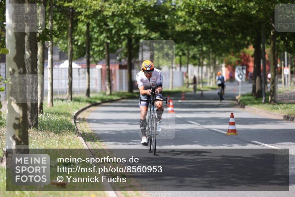 10.08.2025 - GEWOBA Citytriathlon Bremen Yannick Fuchs http://msf.ph/oto/8560953 10.08.2025 12:43:45 Radfahren 608, 835, 837, 842, 907, 925, 954, 955, 1012 meine-sportfotos.de