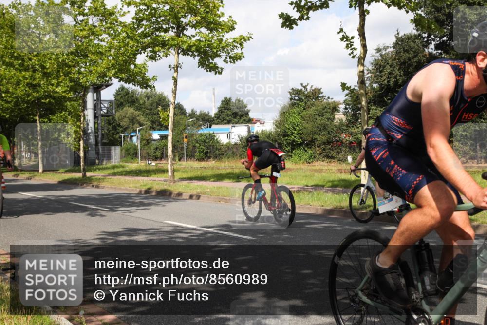 10.08.2025 - GEWOBA Citytriathlon Bremen Yannick Fuchs http://msf.ph/oto/8560989 10.08.2025 12:11:56 Radfahren 576, 667, 699, 702, 752, 799, 907 meine-sportfotos.de