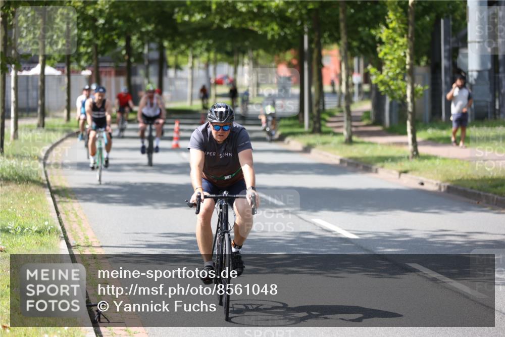 10.08.2025 - GEWOBA Citytriathlon Bremen Yannick Fuchs http://msf.ph/oto/8561048 10.08.2025 14:20:56 Radfahren 19, 56, 61, 73, 110, 142, 145, 157, 191, 216, 266, 272, 281, 312 meine-sportfotos.de