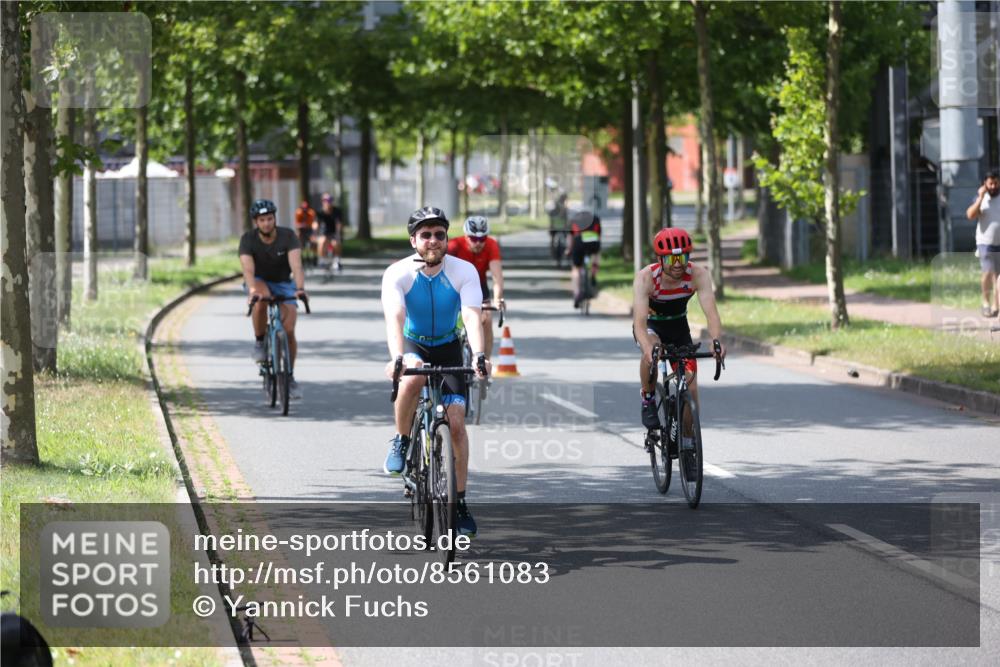 10.08.2025 - GEWOBA Citytriathlon Bremen Yannick Fuchs http://msf.ph/oto/8561083 10.08.2025 14:21:00 Radfahren 6, 19, 56, 61, 73, 110, 142, 145, 157, 191, 266, 272, 312 meine-sportfotos.de