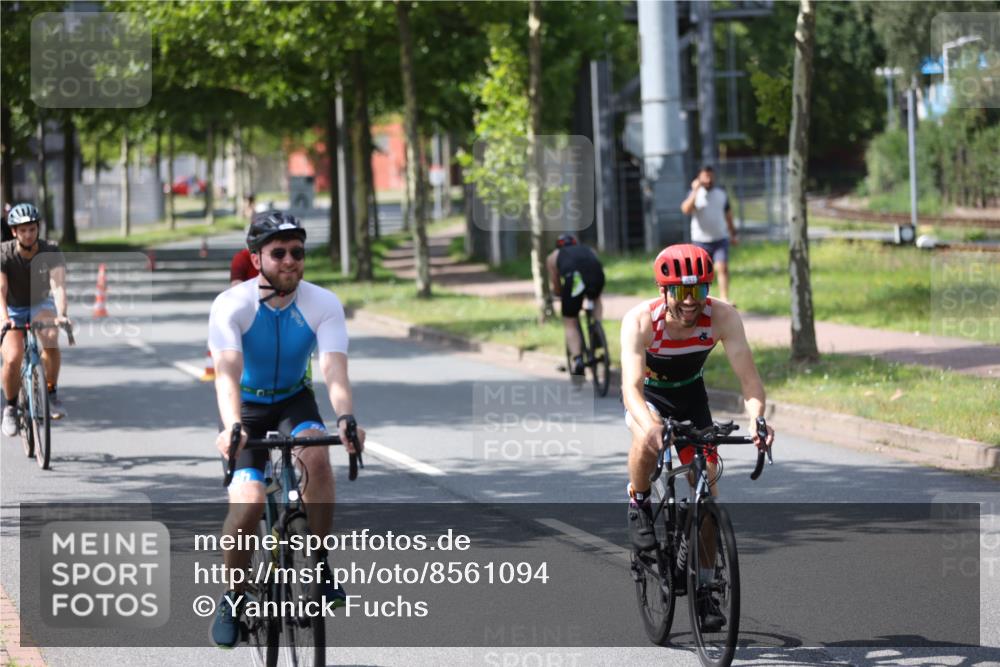 10.08.2025 - GEWOBA Citytriathlon Bremen Yannick Fuchs http://msf.ph/oto/8561094 10.08.2025 14:21:01 Radfahren 6, 19, 56, 61, 73, 110, 142, 145, 157, 191, 266, 272, 312 meine-sportfotos.de