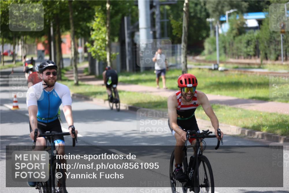 10.08.2025 - GEWOBA Citytriathlon Bremen Yannick Fuchs http://msf.ph/oto/8561095 10.08.2025 14:21:01 Radfahren 6, 19, 56, 61, 73, 110, 142, 145, 157, 191, 266, 272, 312 meine-sportfotos.de