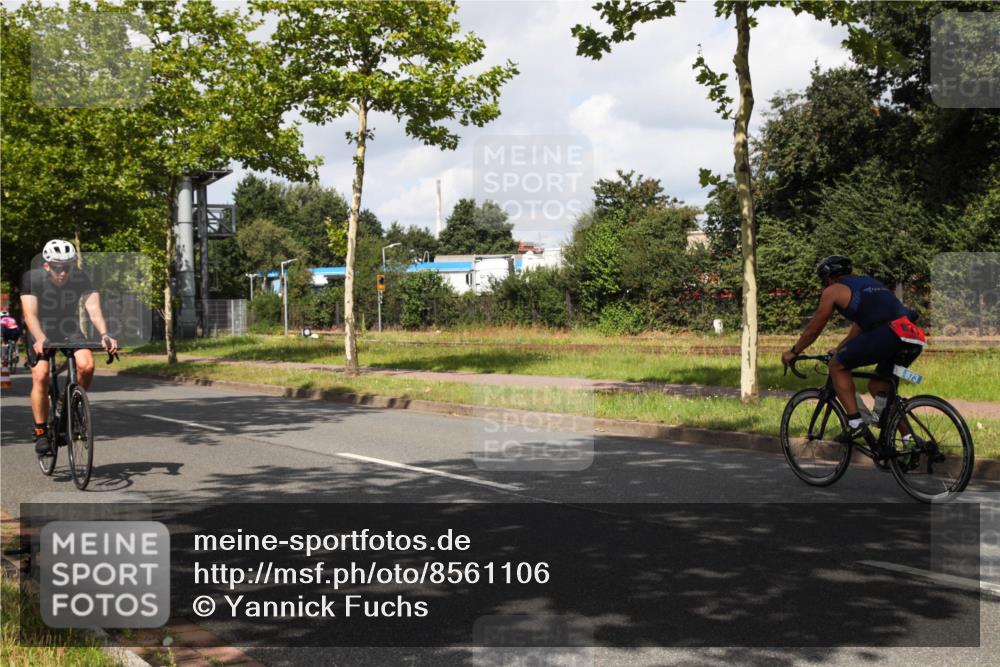 10.08.2025 - GEWOBA Citytriathlon Bremen Yannick Fuchs http://msf.ph/oto/8561106 10.08.2025 12:13:13 Radfahren 675, 760, 767, 1013, 1026 meine-sportfotos.de