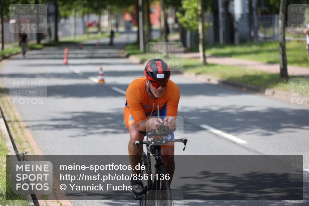10.08.2025 - GEWOBA Citytriathlon Bremen Yannick Fuchs http://msf.ph/oto/8561136 10.08.2025 14:21:08 Radfahren 6, 19, 73, 142, 191, 266 meine-sportfotos.de
