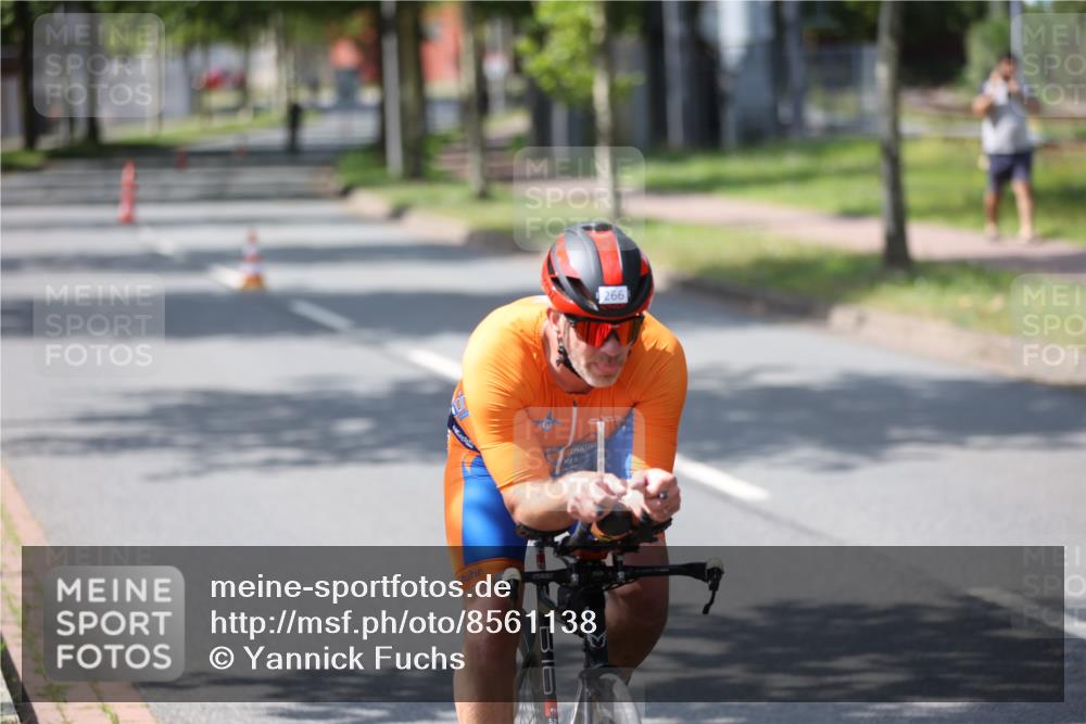 10.08.2025 - GEWOBA Citytriathlon Bremen Yannick Fuchs http://msf.ph/oto/8561138 10.08.2025 14:21:08 Radfahren 6, 19, 73, 142, 191, 266 meine-sportfotos.de