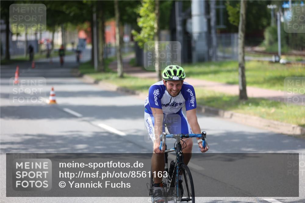 10.08.2025 - GEWOBA Citytriathlon Bremen Yannick Fuchs http://msf.ph/oto/8561163 10.08.2025 14:21:23 Radfahren 6, 177 meine-sportfotos.de