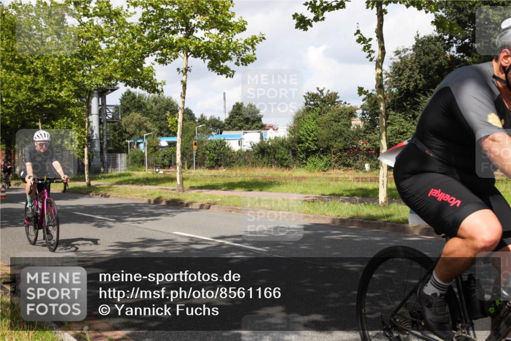 10.08.2025 - GEWOBA Citytriathlon Bremen Yannick Fuchs http://msf.ph/oto/8561166 10.08.2025 12:13:43 Radfahren 552, 568, 612, 621, 649, 664, 733, 770, 776, 823, 863, 916, 1017 meine-sportfotos.de