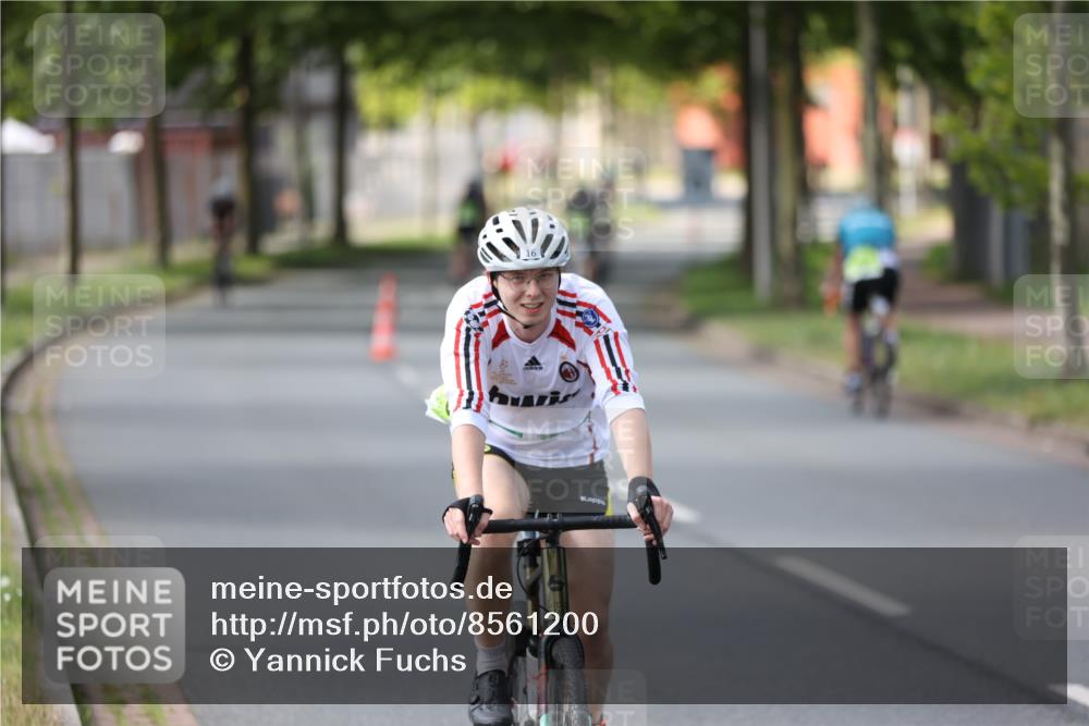 10.08.2025 - GEWOBA Citytriathlon Bremen Yannick Fuchs http://msf.ph/oto/8561200 10.08.2025 14:21:35 Radfahren 9, 140, 177, 334 meine-sportfotos.de