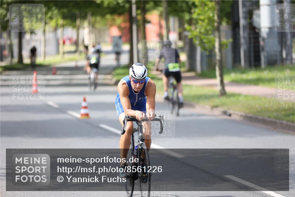 10.08.2025 - GEWOBA Citytriathlon Bremen Yannick Fuchs http://msf.ph/oto/8561226 10.08.2025 14:21:44 Radfahren 9, 140, 160, 177, 211, 283, 334 meine-sportfotos.de