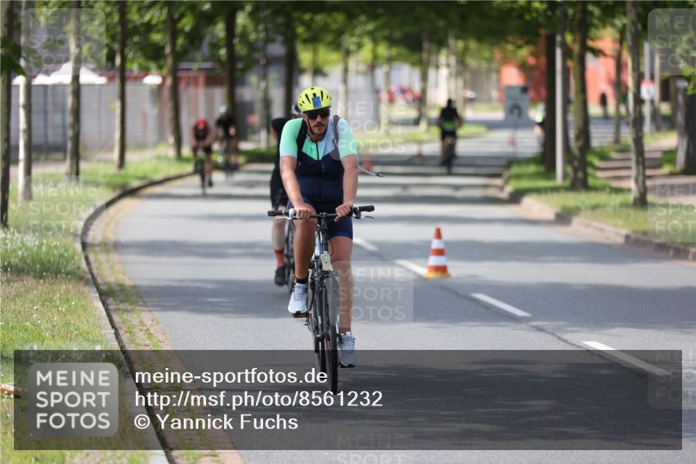 10.08.2025 - GEWOBA Citytriathlon Bremen Yannick Fuchs http://msf.ph/oto/8561232 10.08.2025 14:21:50 Radfahren 9, 140, 160, 211, 283, 334 meine-sportfotos.de