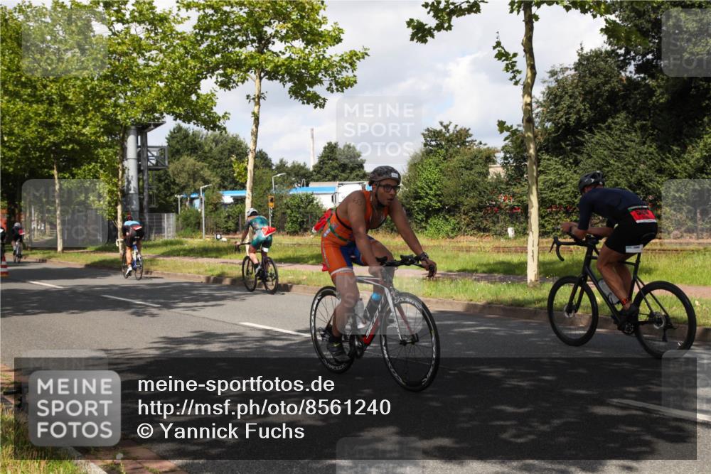 10.08.2025 - GEWOBA Citytriathlon Bremen Yannick Fuchs http://msf.ph/oto/8561240 10.08.2025 12:14:21 Radfahren 587, 615, 616, 630, 655, 681, 708, 735, 738, 788, 793, 801, 888, 1030 meine-sportfotos.de