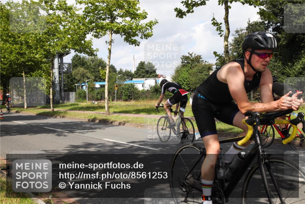 10.08.2025 - GEWOBA Citytriathlon Bremen Yannick Fuchs http://msf.ph/oto/8561253 10.08.2025 12:14:28 Radfahren 630, 632, 655, 681, 708, 735, 738, 793, 801, 806, 838, 888 meine-sportfotos.de