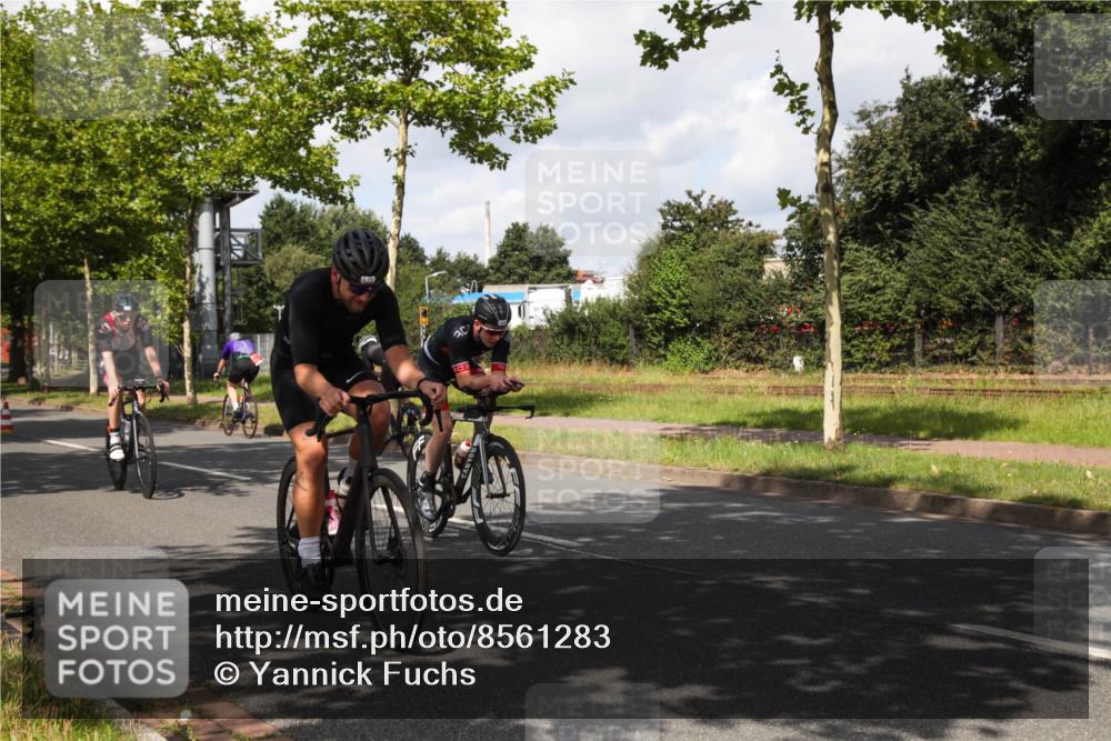10.08.2025 - GEWOBA Citytriathlon Bremen Yannick Fuchs http://msf.ph/oto/8561283 10.08.2025 12:14:56 Radfahren 551, 627, 635, 657, 736, 753, 826, 857, 895, 897, 959, 1020 meine-sportfotos.de