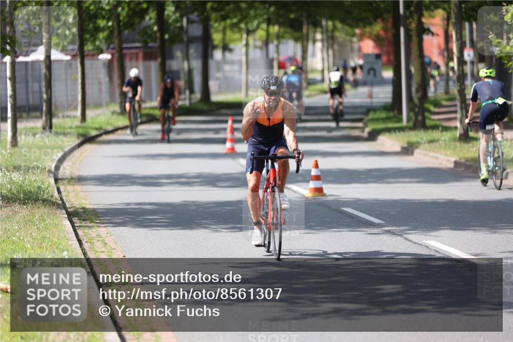 10.08.2025 - GEWOBA Citytriathlon Bremen Yannick Fuchs http://msf.ph/oto/8561307 10.08.2025 14:22:12 Radfahren 109, 186, 215, 224, 253, 258 meine-sportfotos.de