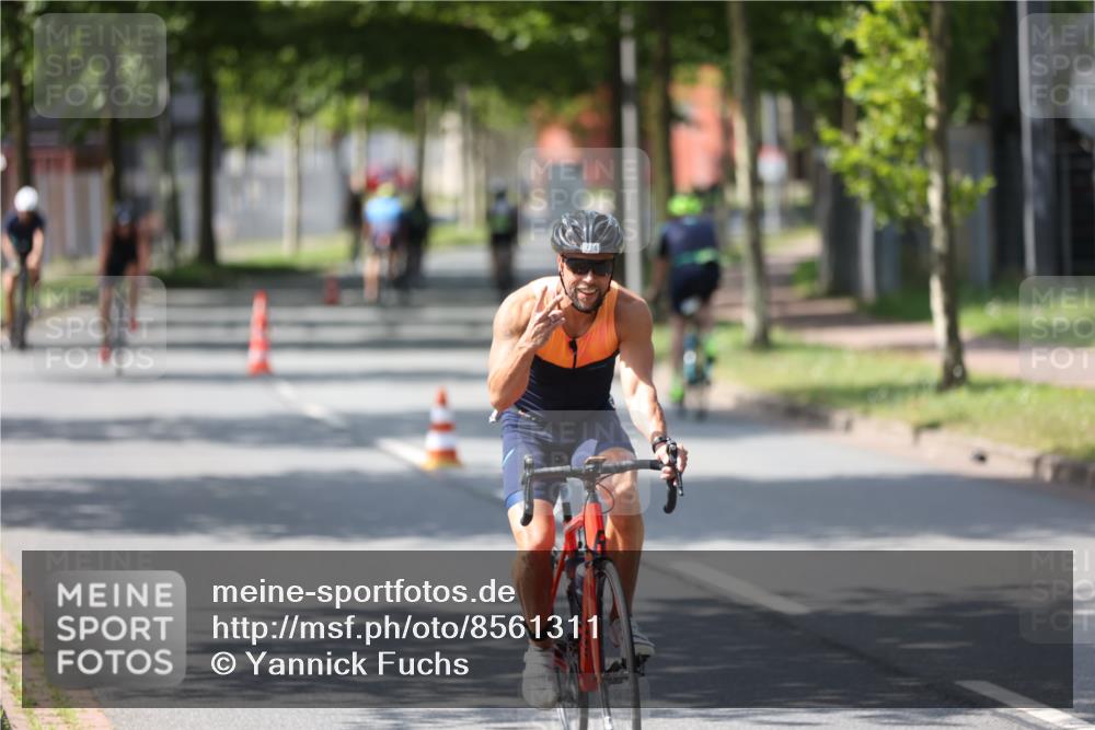 10.08.2025 - GEWOBA Citytriathlon Bremen Yannick Fuchs http://msf.ph/oto/8561311 10.08.2025 14:22:12 Radfahren 109, 186, 215, 224, 253, 258 meine-sportfotos.de